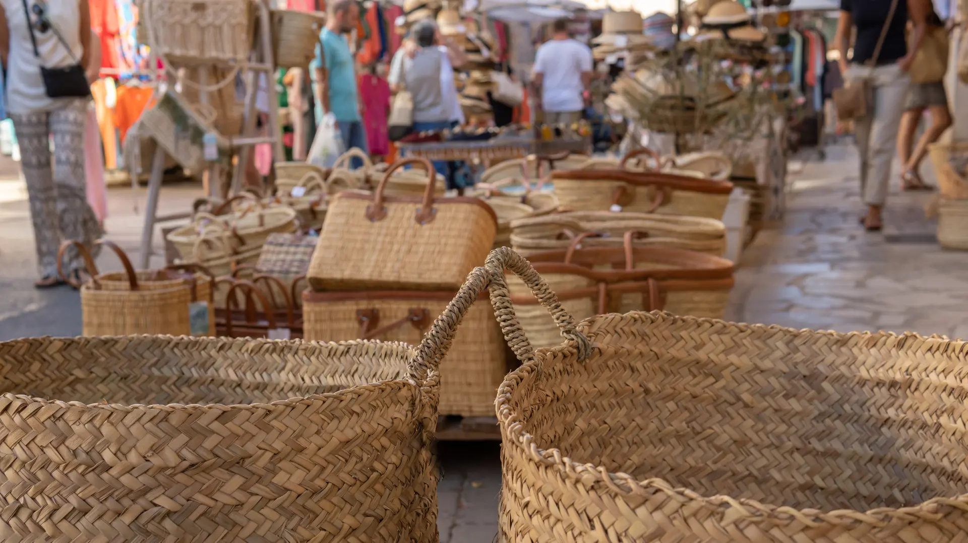 Santanyi market local products