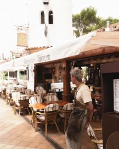 Cala D'Or restaurants Different